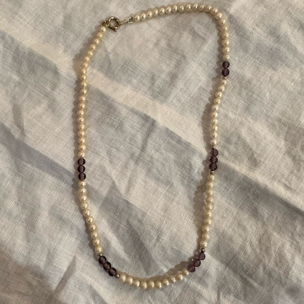 Classic Pearl Beaded Necklace Elegant Layering Jewelry Timeless Accessory